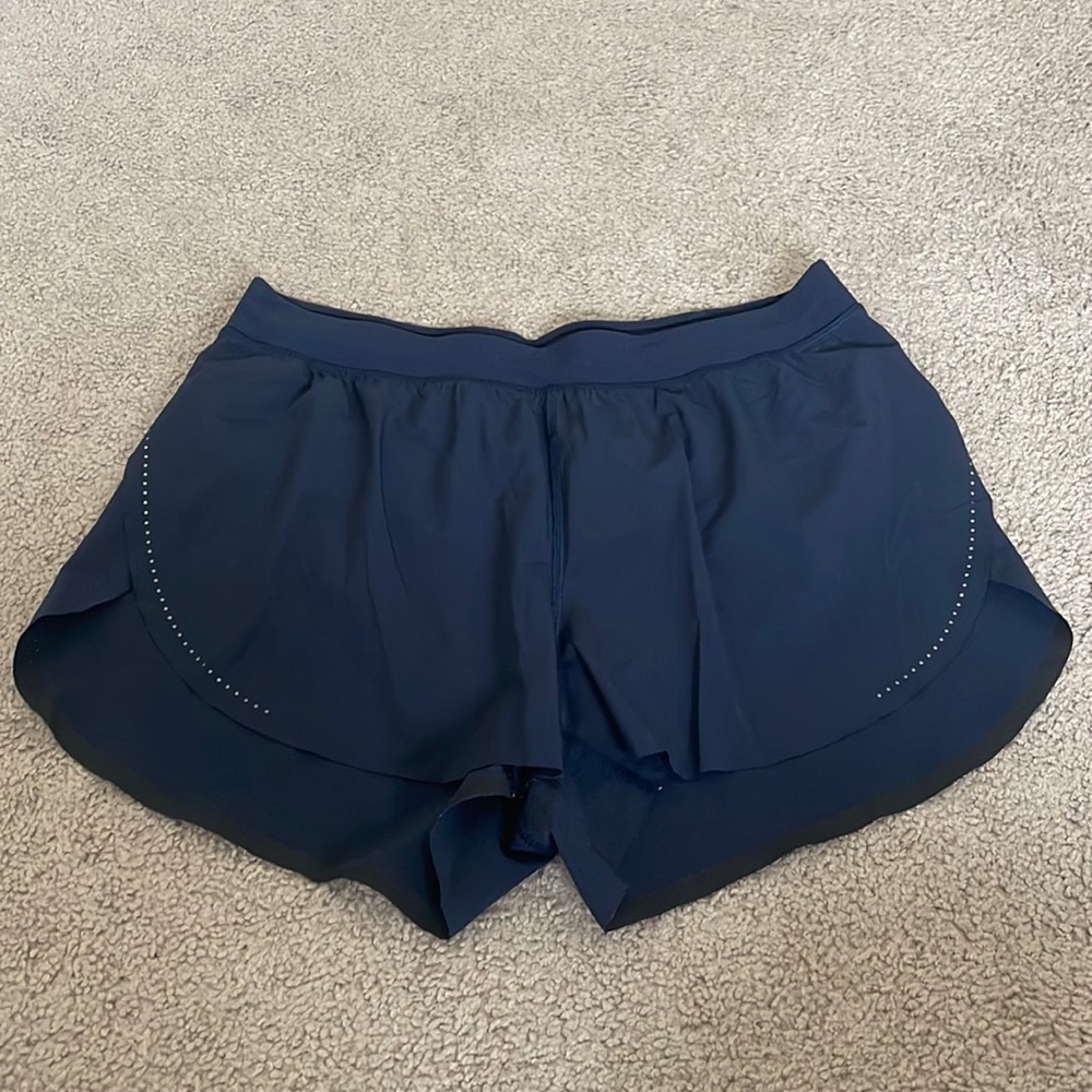 Lululemon Find Your Pace High-Rise Lined
Short 3"